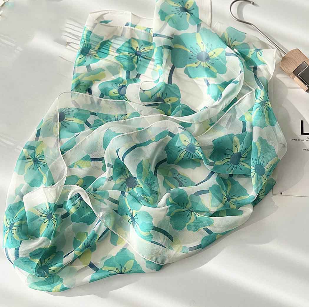 xyueanlo VC-038 Velvet Crown Scarf - View 1